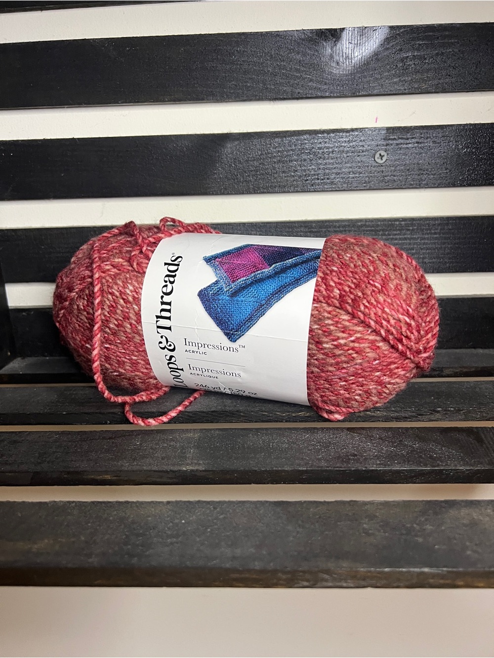 Loops & Threads Impressions Acrylic Yarn - Skein color Spicey Cinnamon